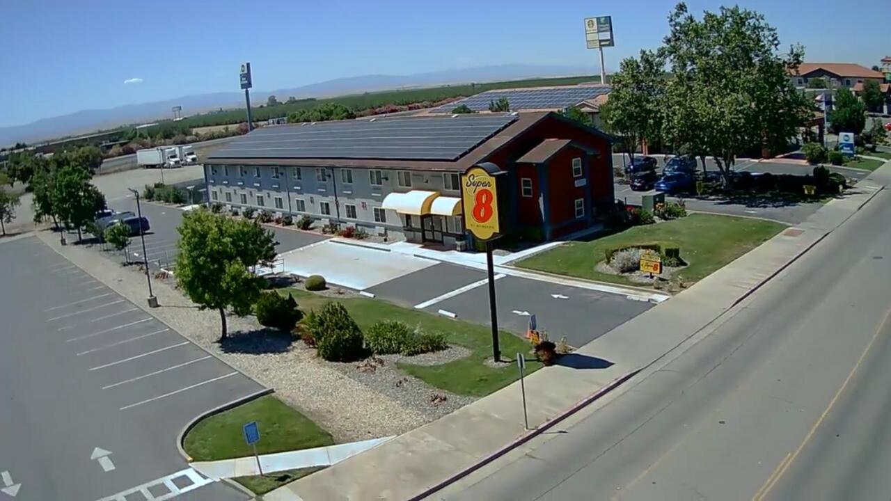 Super 8 By Wyndham Willows Esterno foto